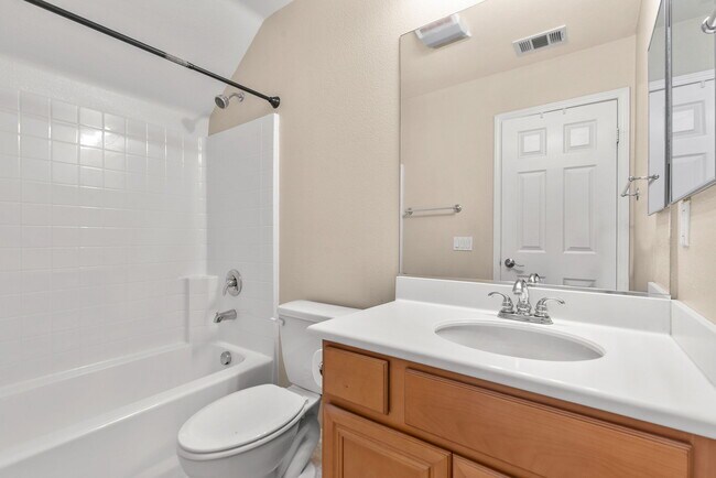 Building Photo - 33822 Temecula Creek Rd