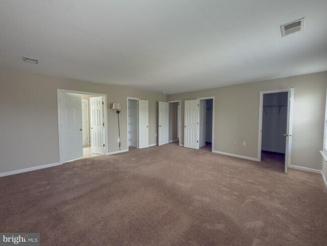 Building Photo - 1929 Melvor Ln