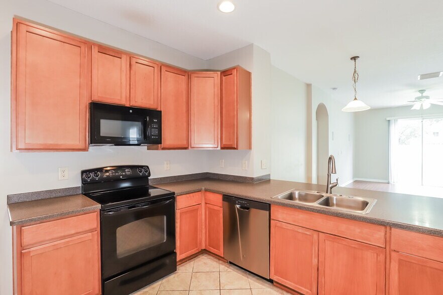 Building Photo - 18411 Dajana Ave