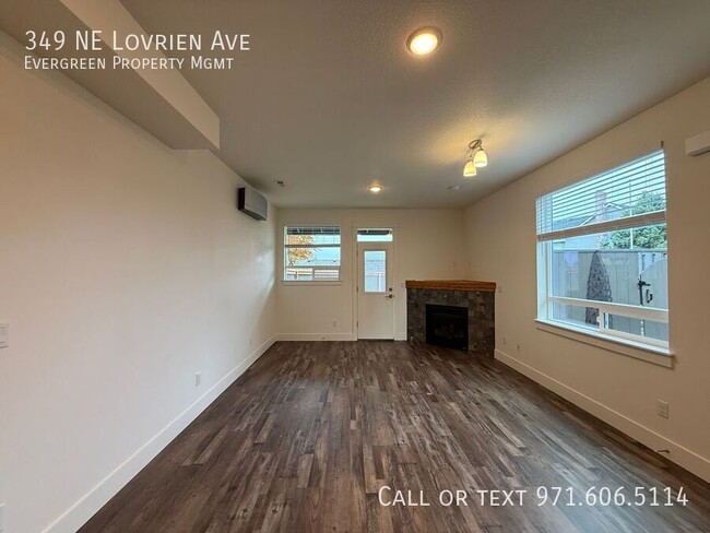 Building Photo - 349 NE Lovrien Ave