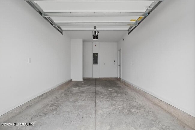 Building Photo - 3967 Mid Century St