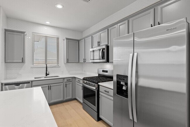 Building Photo - 322 Bonnet Blvd