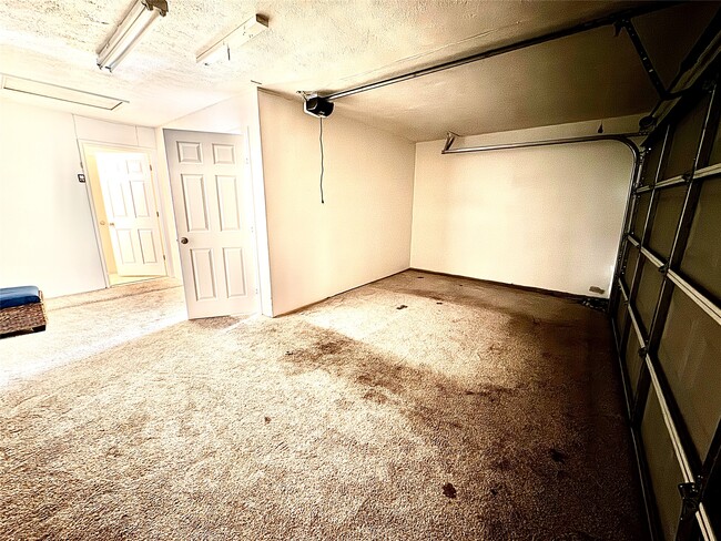 Building Photo - 7203 Addicks Clodine Rd