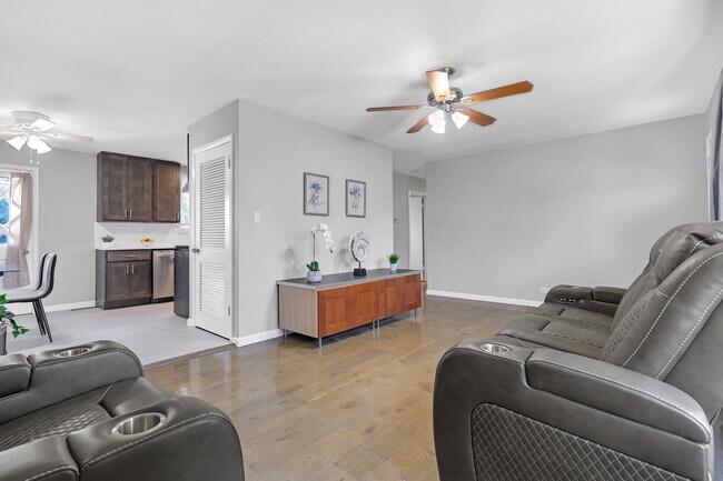 Building Photo - 403 Arrowhead Trail