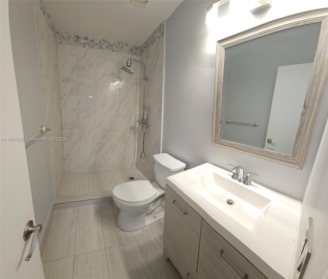 Building Photo - 6201 SW 138th Ct