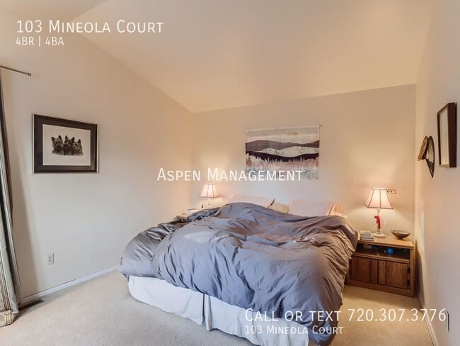 Building Photo - 103 Mineola Ct