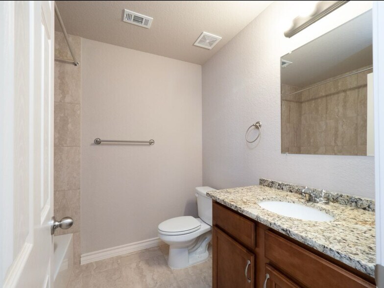 Building Photo - 1791 Tristan Trl