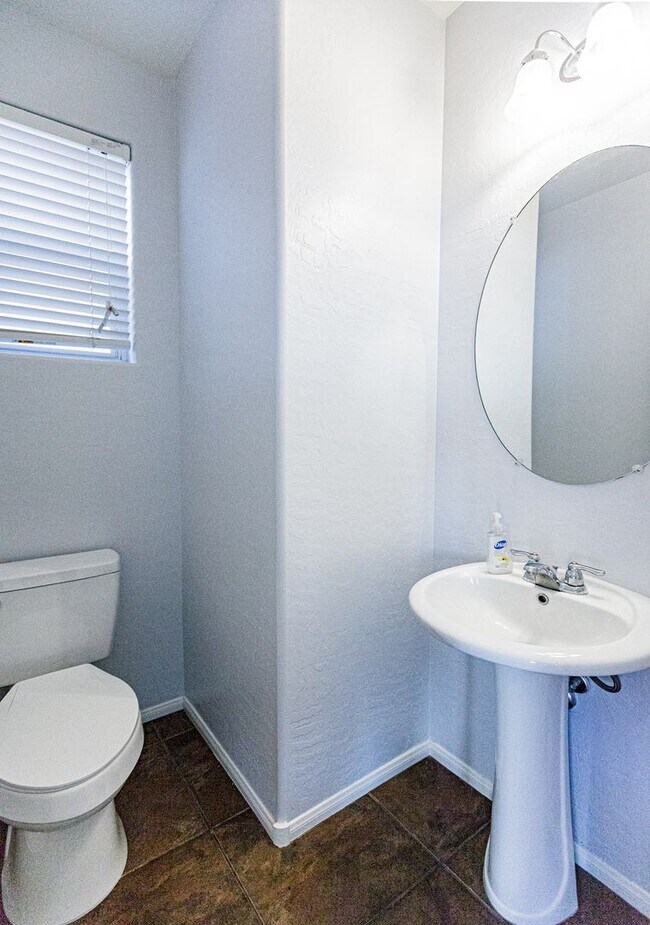 Building Photo - 2 Story Home in a gated community