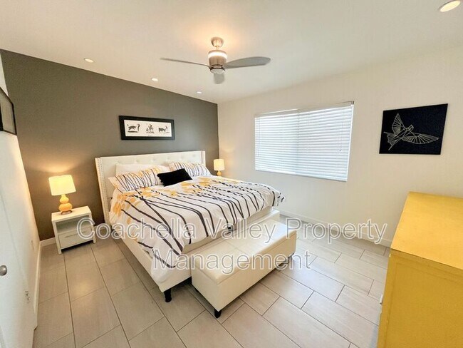 Building Photo - 2719 E Ventura Rd