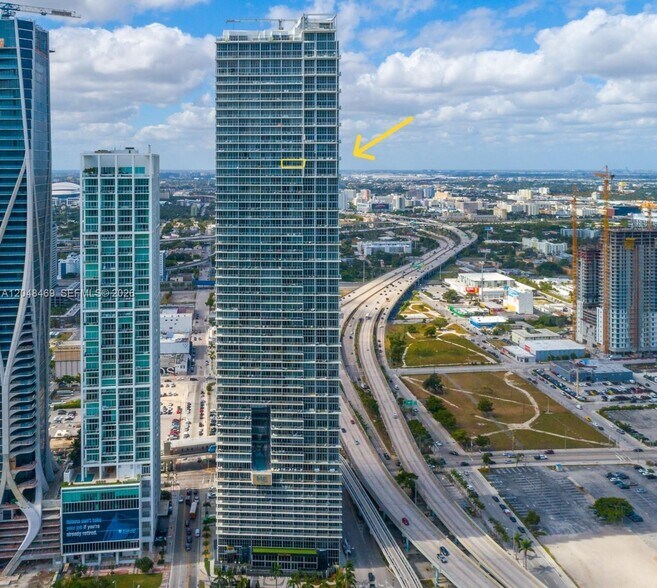 Building Photo - 1100 Biscayne Blvd