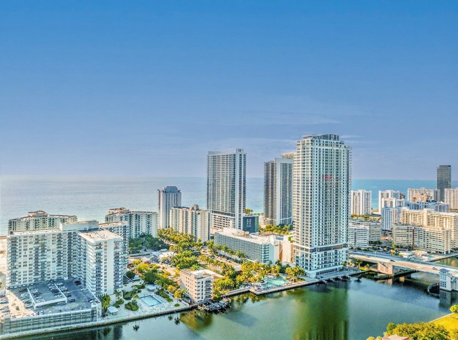 Building Photo - 4111 S Ocean Dr
