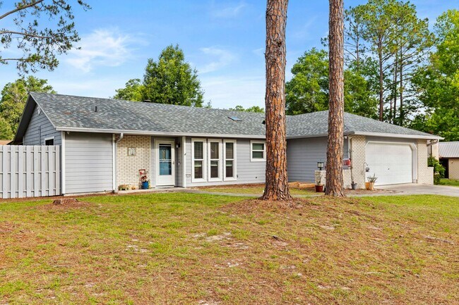 Building Photo - Beautifully updated 3 bedroom 2 bath home in Valwood