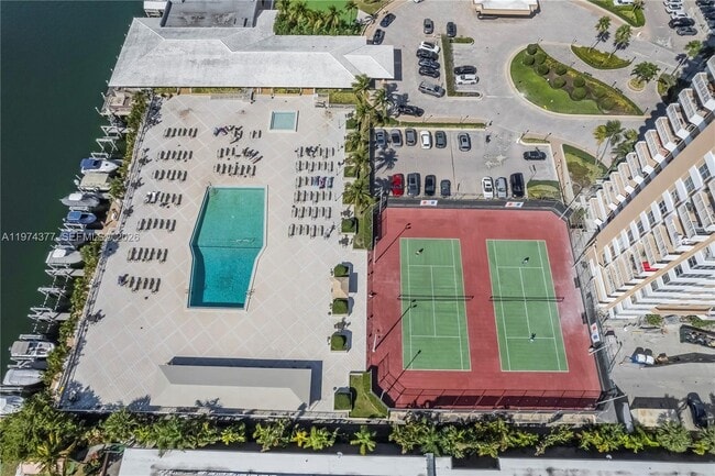 Building Photo - 1985 S Ocean Dr