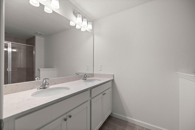 Building Photo - 3529 SE 37th Ct
