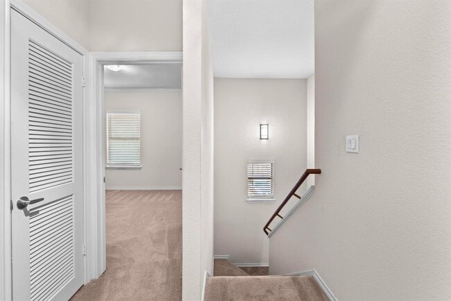 Building Photo - 1000 Liberty Park Dr