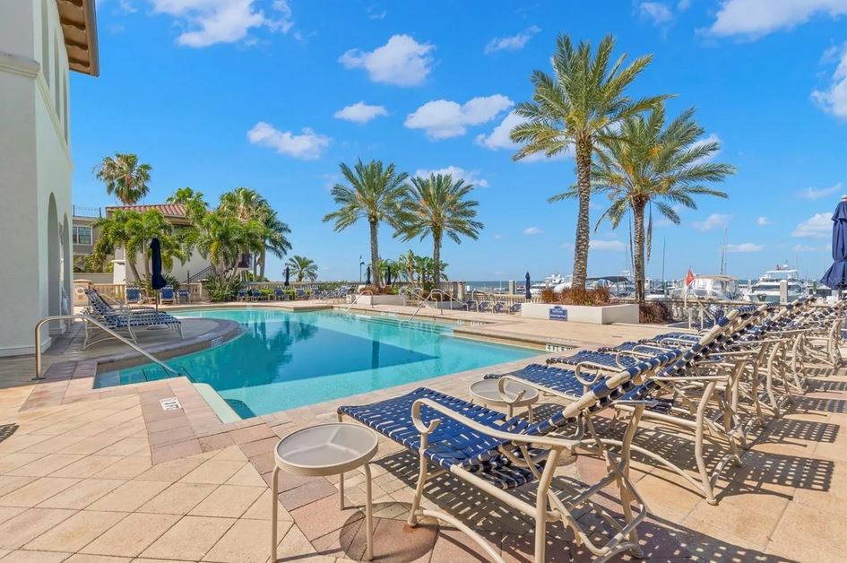 Building Photo - 6012 Yeats Manor Dr