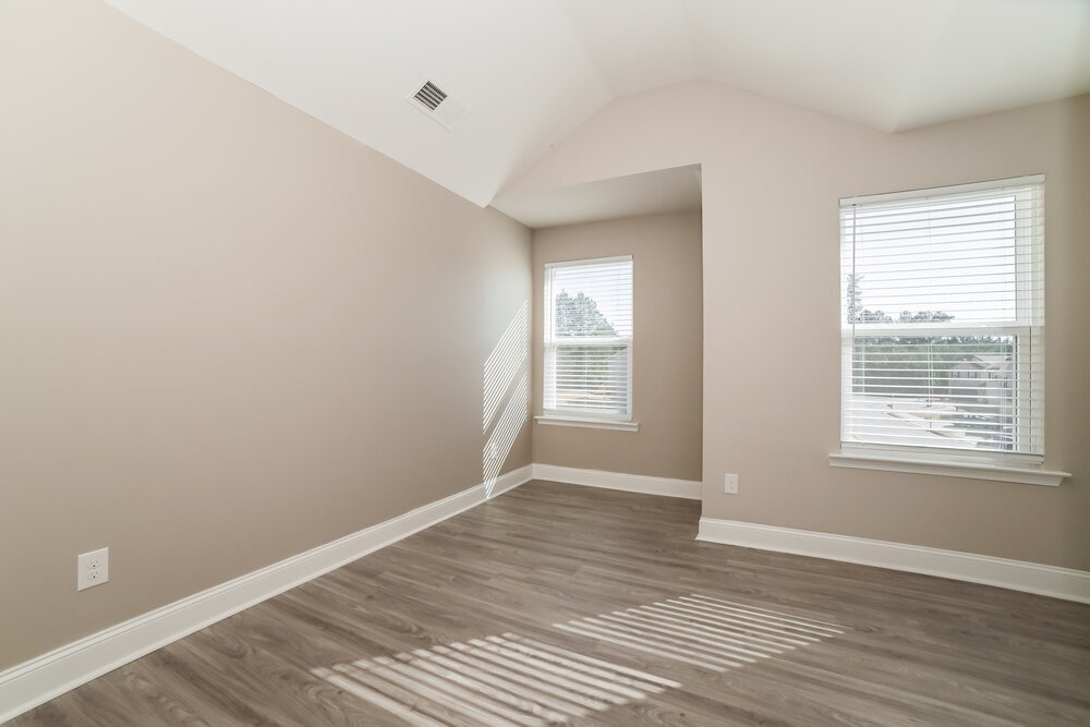 Building Photo - 5195 Howell Ct