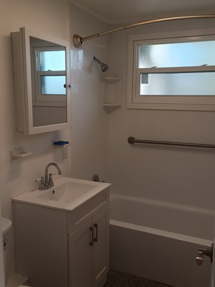 Building Photo - 9098 Southern Comfort Dr