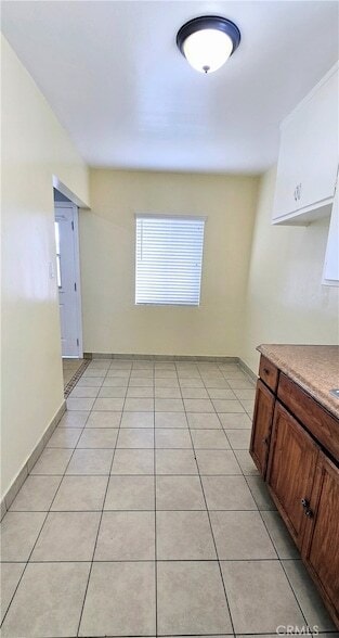 Building Photo - 1342 E 77th Pl