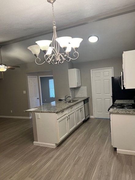 Building Photo - 9451 Gonzales Dr