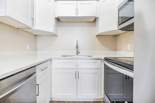 Building Photo - 6746 Carnelian Ave