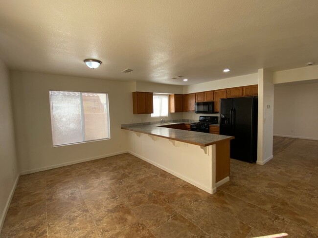 Building Photo - 3-bedroom, 2.5-bathroom, 2-Story 89156