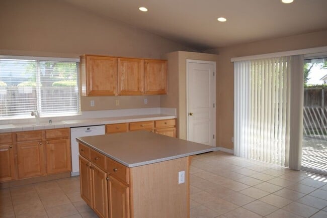 Building Photo - 4840 Knightswood Way
