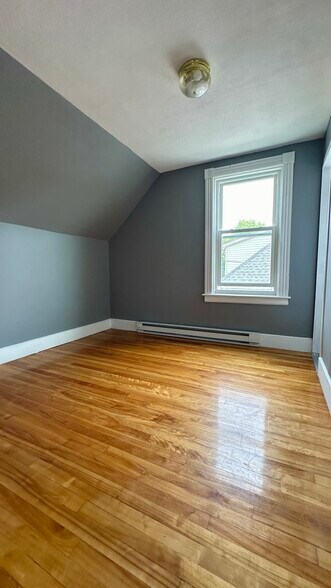 Unit 3 - Bedroom 3 - 19 Maple Tree Ln