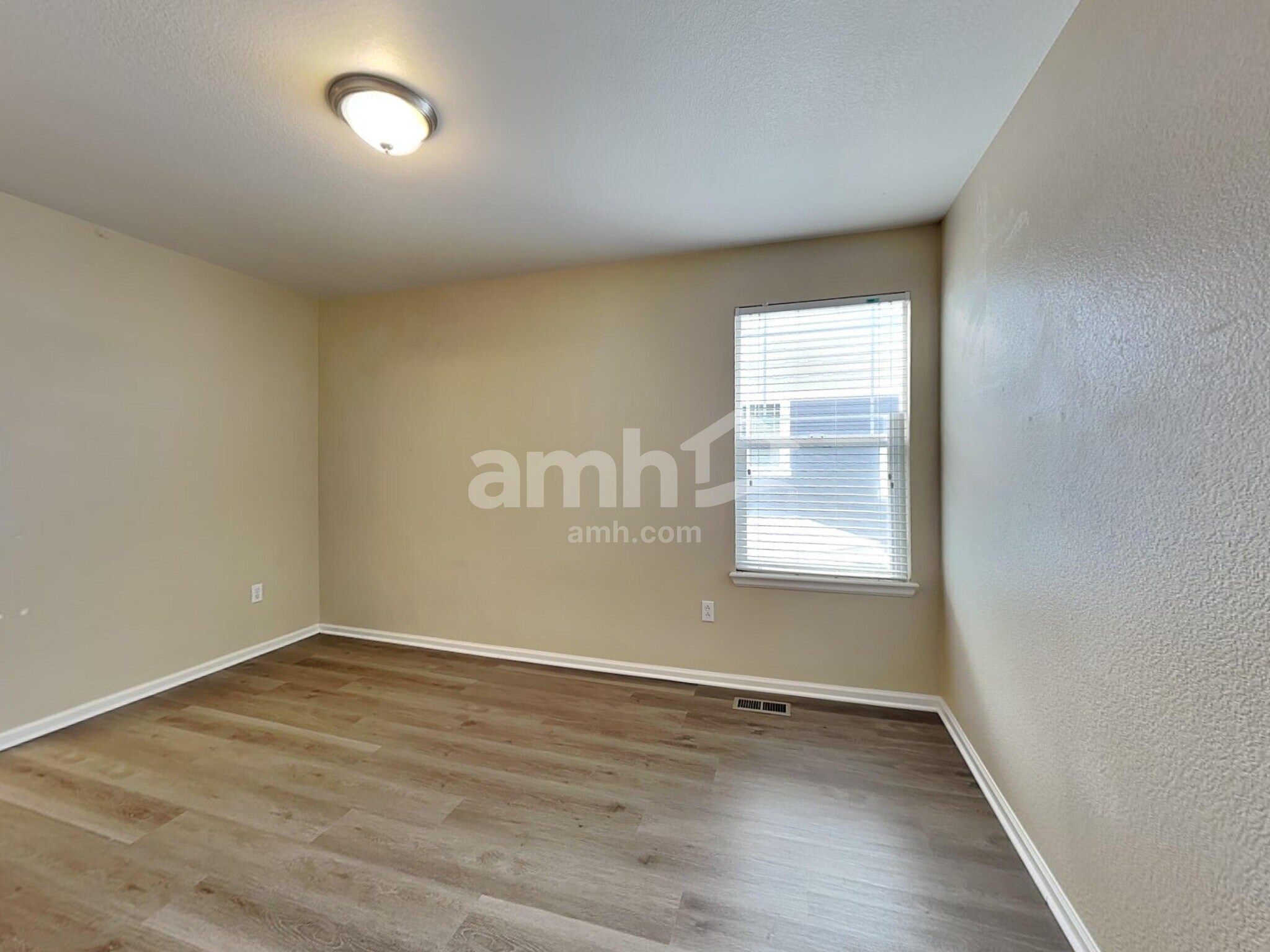 Building Photo - 11791 Lewiston St