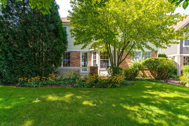 Building Photo - 1999 Trevino Terrace