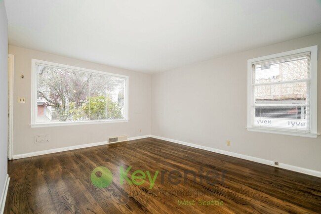 Building Photo - Two Bedroom Retreat with Hardwood Floors and Style