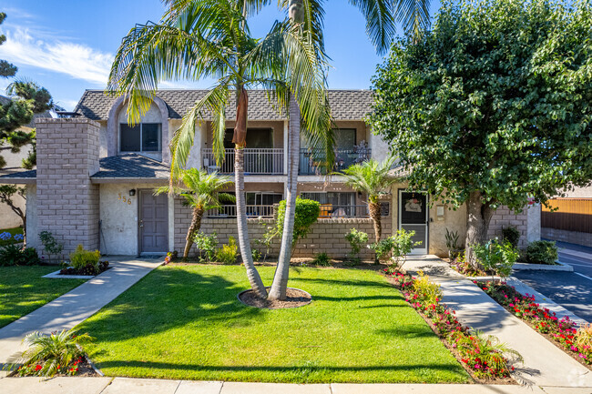 Building Photo - 316-356 W. Meda Ave. Glendora CA. 91741