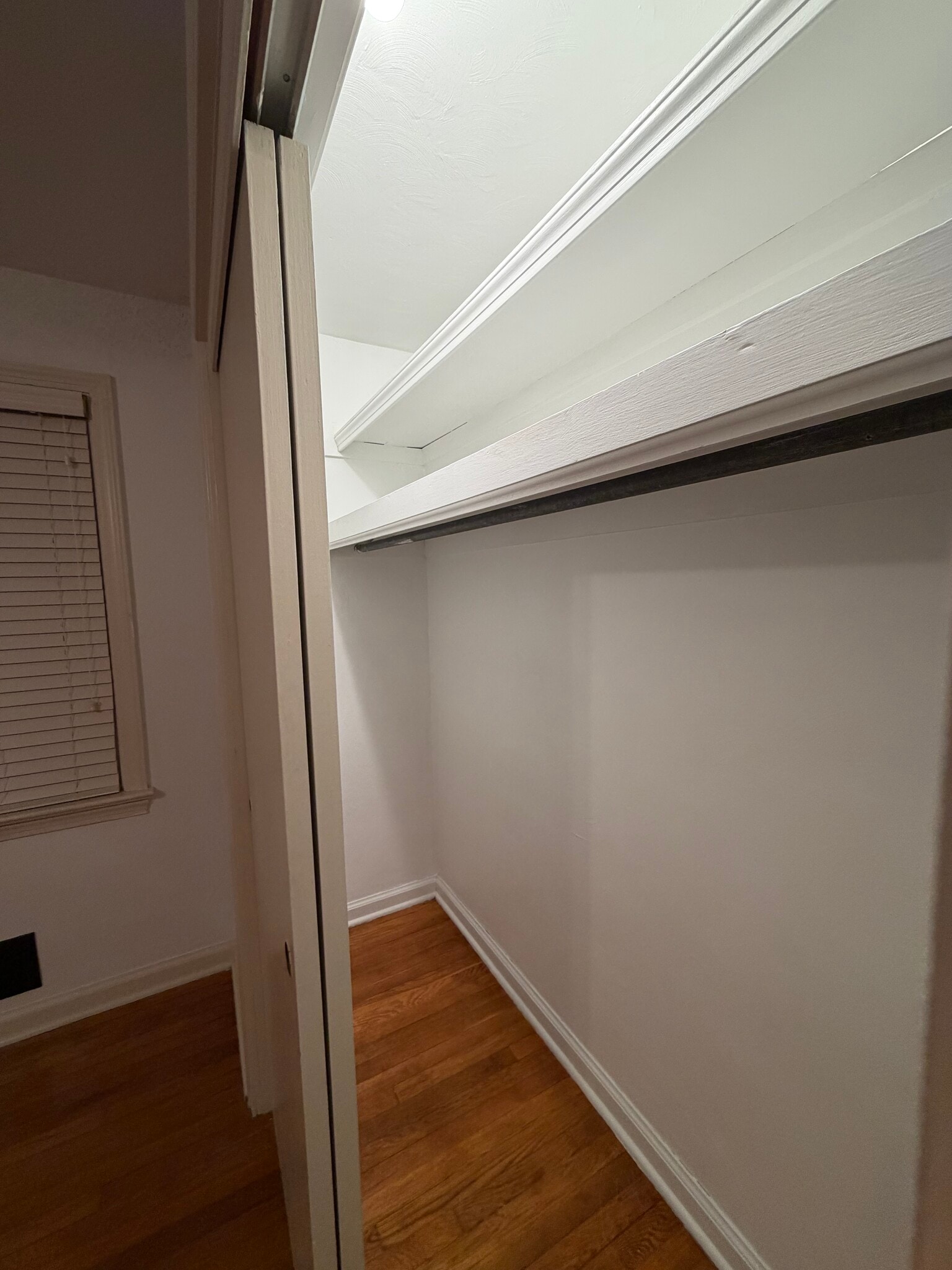 Building Photo - 161 Blades St