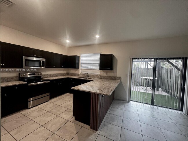 Building Photo - 11989 SW 150th Pl