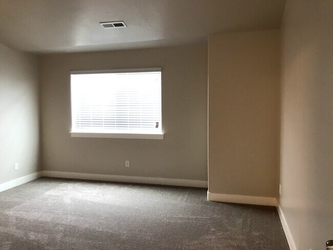 Building Photo - 4110 W 1630 N