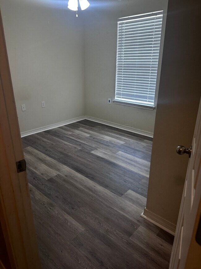 Building Photo - 3111 Flintlock Dr