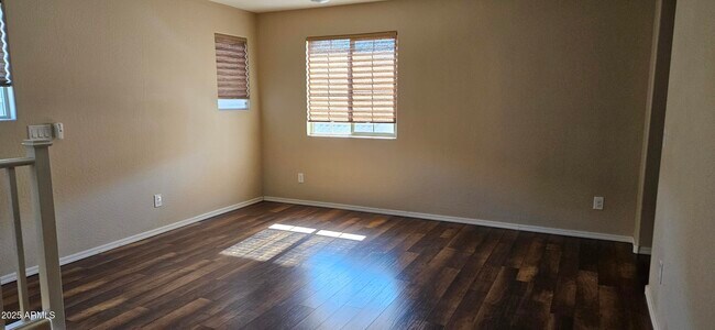 Building Photo - 4656 E Tierra Buena Ln