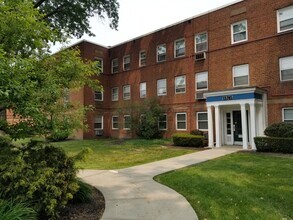 Building Photo - 2 bedroom Mayflower Condo for Rent