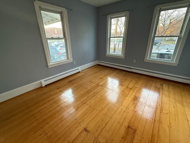 Building Photo - 66 Franklin St