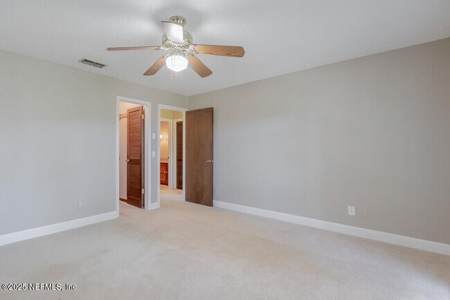 Building Photo - 4944 Mariners Point Dr