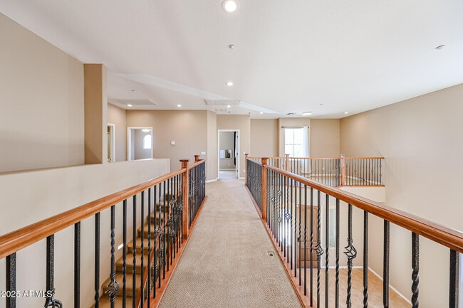 Building Photo - 9121 W Plum Rd