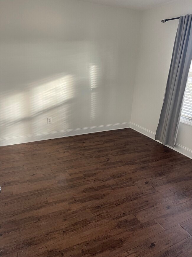 Building Photo - 1511 Joy St SE