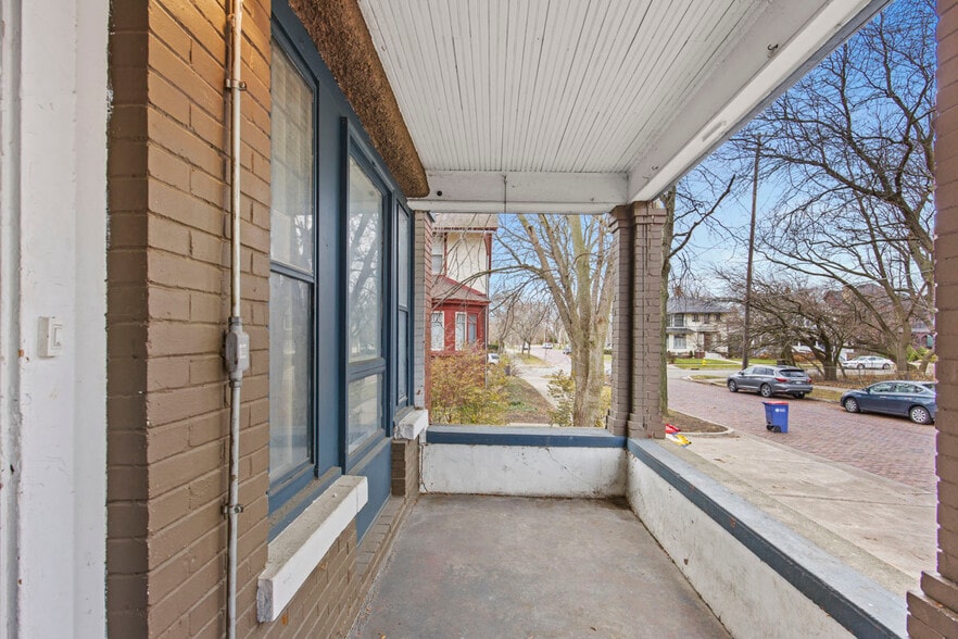Building Photo - 538 Logan St SE