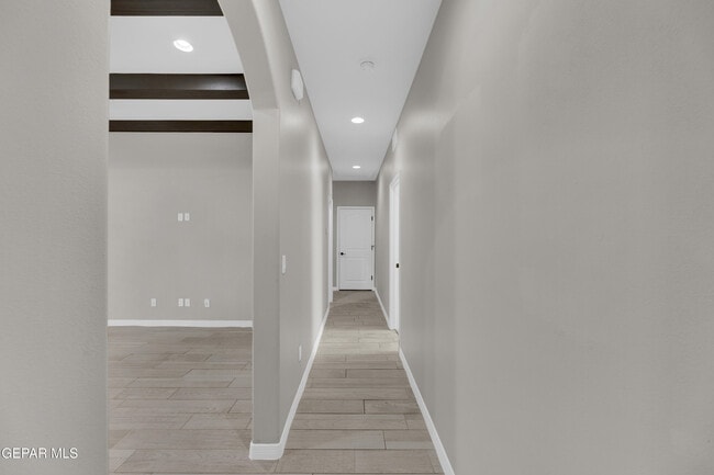 Building Photo - 10613 Hidden Palm Pl