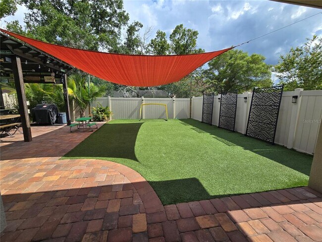 Building Photo - 2450 Avian Loop