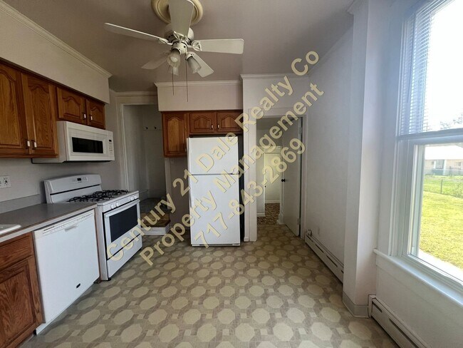 Building Photo - Lovely 2 BR 1.5 Bath Home in Dallastown Sc...