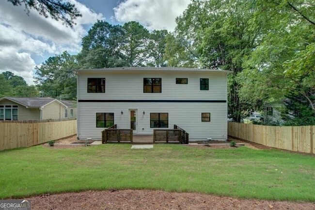 Building Photo - 1203 Vista Trail NE