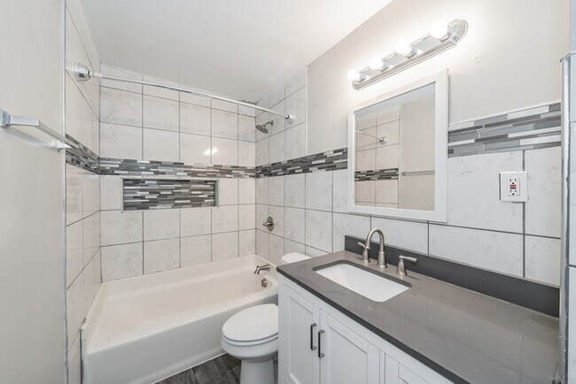 Building Photo - 2914 Scottsbluff Dr