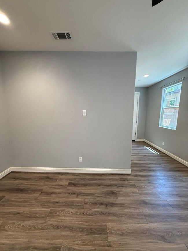 Building Photo - Beautiful Newer Two Story Home in The Gated Community of HG Gardens