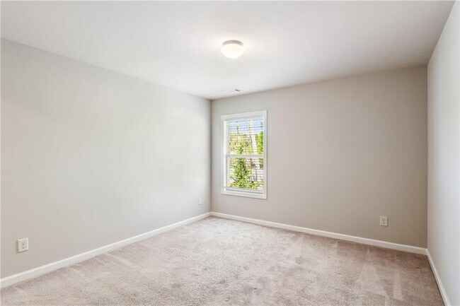 Building Photo - 6135 Formosa Ln